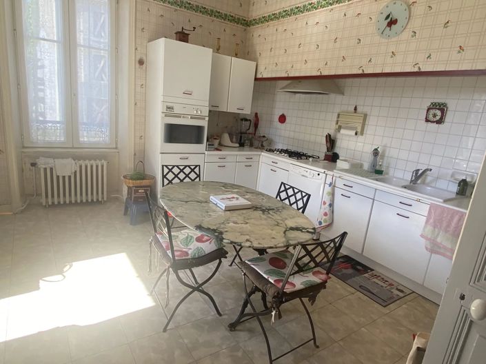 Image No.3-5 Bed House for sale