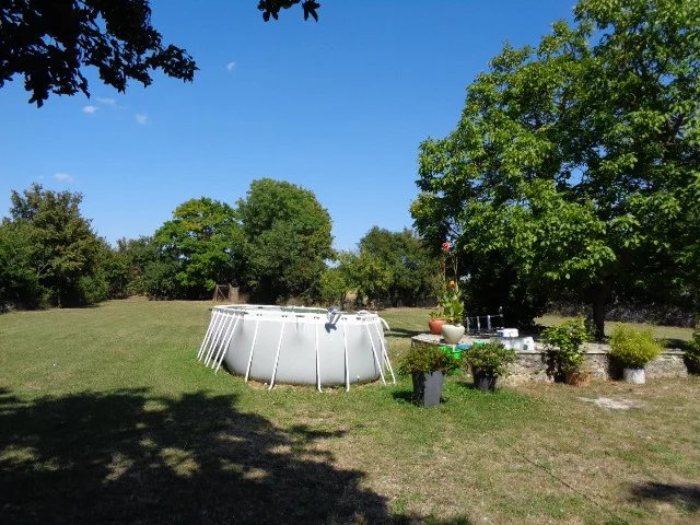 Image No.2-Maison de 3 chambres à vendre à Chef-Boutonne