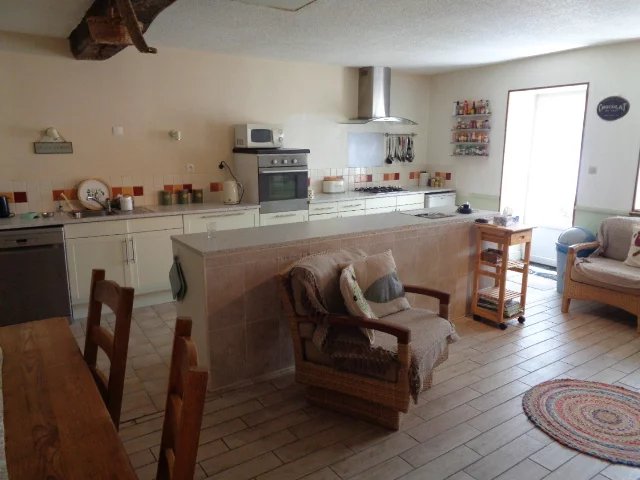 Image No.6-Maison de 3 chambres à vendre à Chef-Boutonne