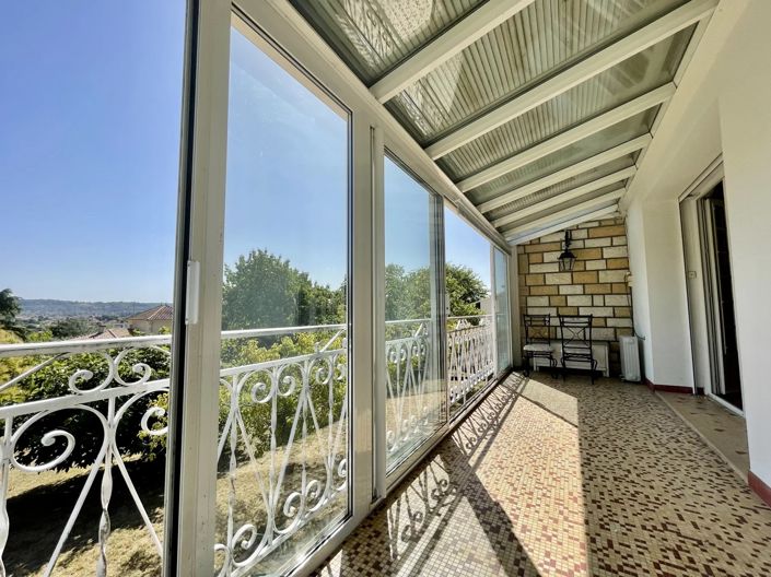 Image No.3-4 Bed House for sale