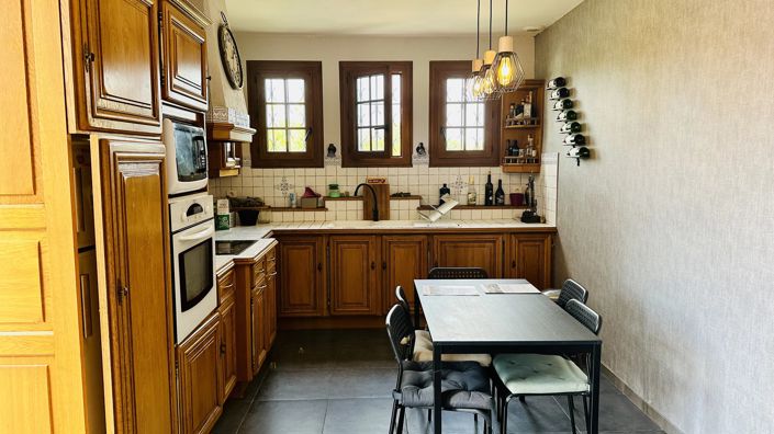 Image No.4-3 Bed House for sale