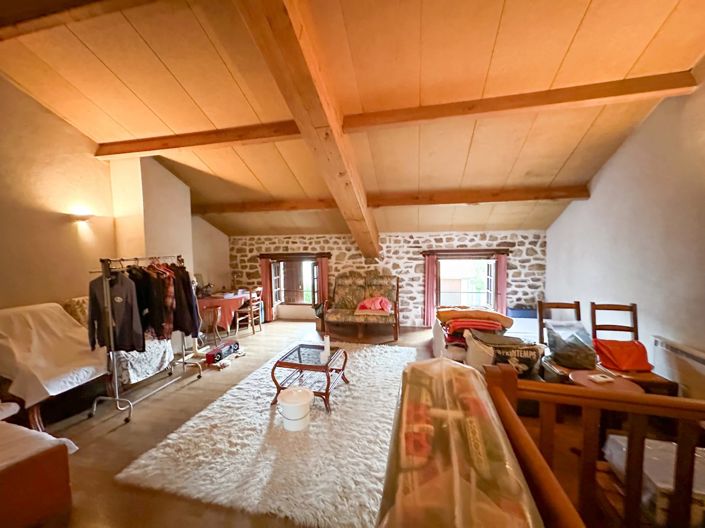 Image No.6-2 Bed House for sale