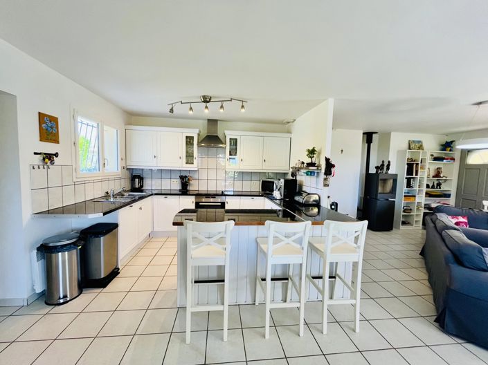 Image No.9-4 Bed House for sale