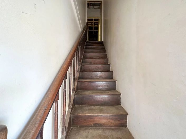 Image No.10-4 Bed House for sale