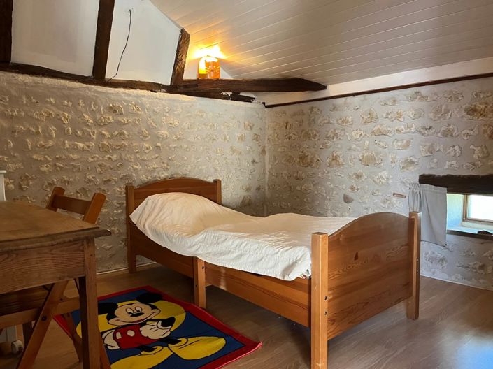 Image No.12-Ferme de 8 chambres à vendre à Charente