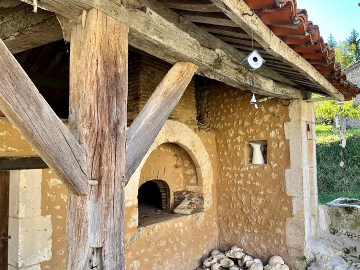 Image No.14-Ferme de 8 chambres à vendre à Charente