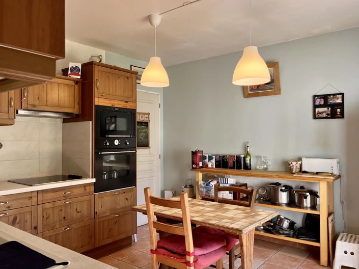 Image No.6-Ferme de 8 chambres à vendre à Charente