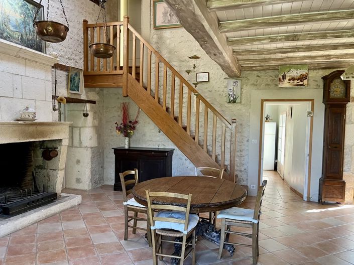 Image No.9-Ferme de 8 chambres à vendre à Charente