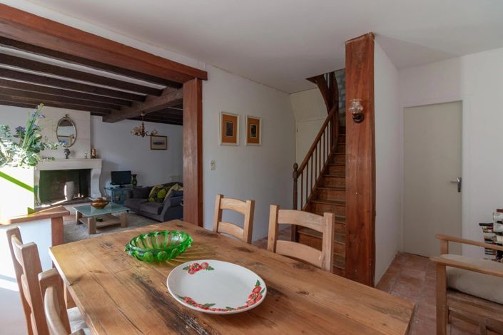 Image No.10-3 Bed House for sale