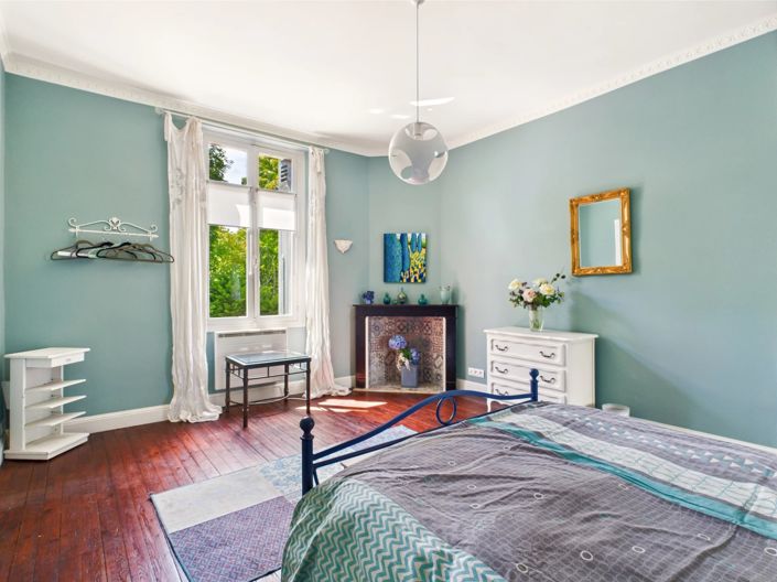 Image No.12-4 Bed House for sale