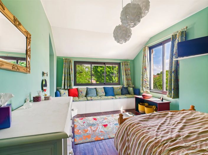 Image No.9-4 Bed House for sale