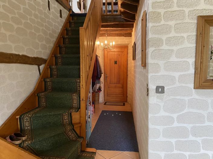 Image No.8-5 Bed House for sale