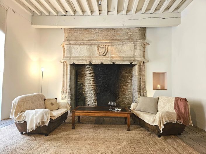 Image No.3-6 Bed House for sale