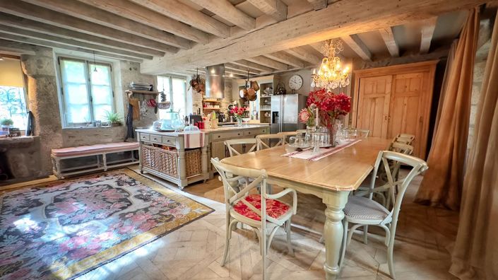 Image No.6-4 Bed House for sale