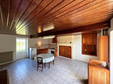 4ead1990dbd5e38e2e48cf25b3233cd7c7f13e726e192