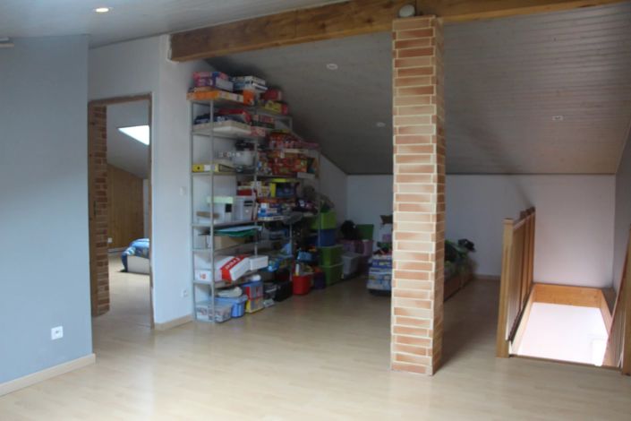 Image No.13-6 Bed House for sale