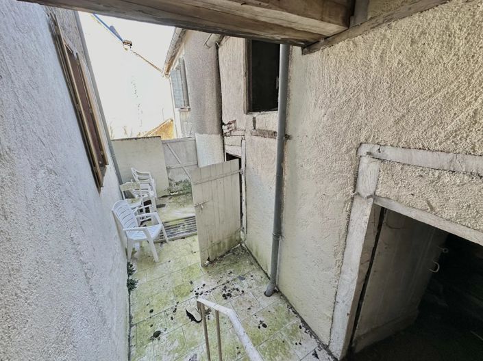 Image No.14-3 Bed Village House for sale