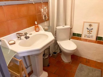 e49da1b35c3dcd20c8813071db89d282e7e992f3aa160