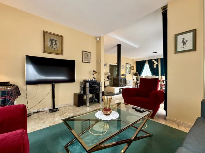 Image No.4-3 Bed House for sale