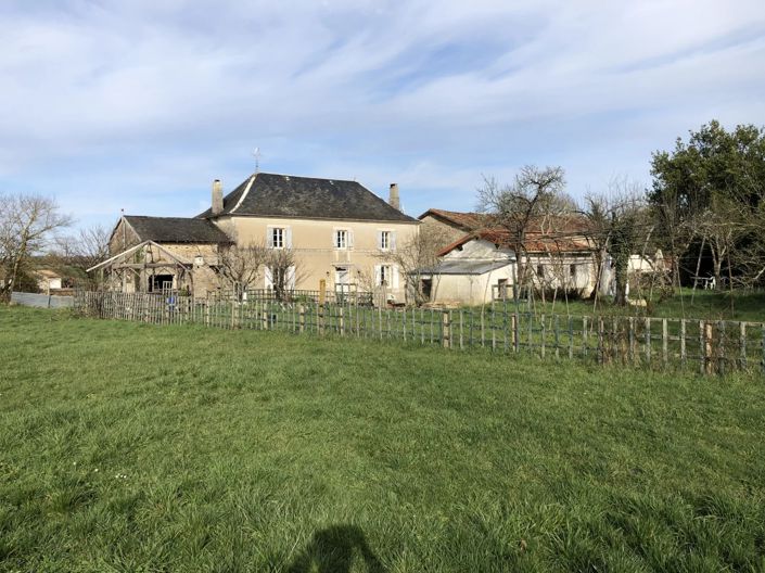 Image No.2-Maison de 3 chambres à vendre à Villefagnan