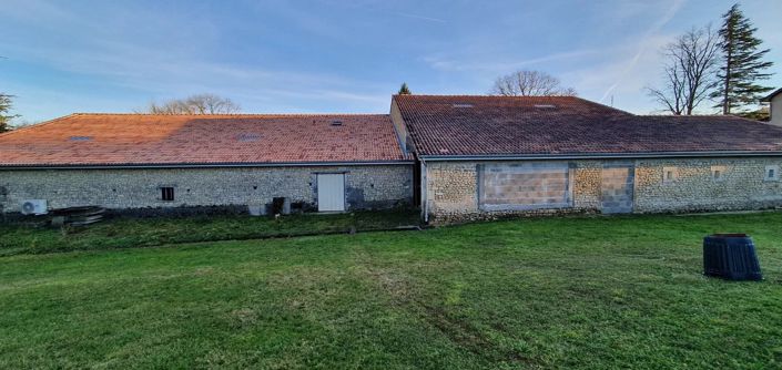 Image No.10-Ferme de 5 chambres à vendre à Condéon