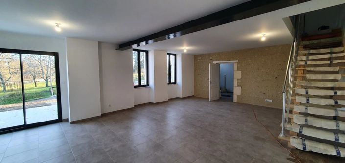 Image No.3-Ferme de 5 chambres à vendre à Condéon