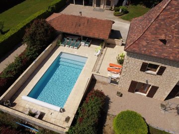 c52fee486f56a2cc80ba14b33d2ec471ad585f95da400