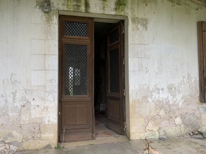 Image No.10-6 Bed House for sale