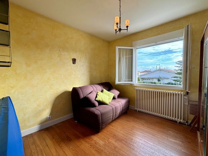 Image No.9-4 Bed House for sale