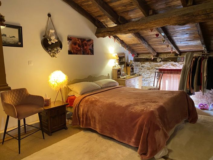 Image No.15-4 Bed House for sale