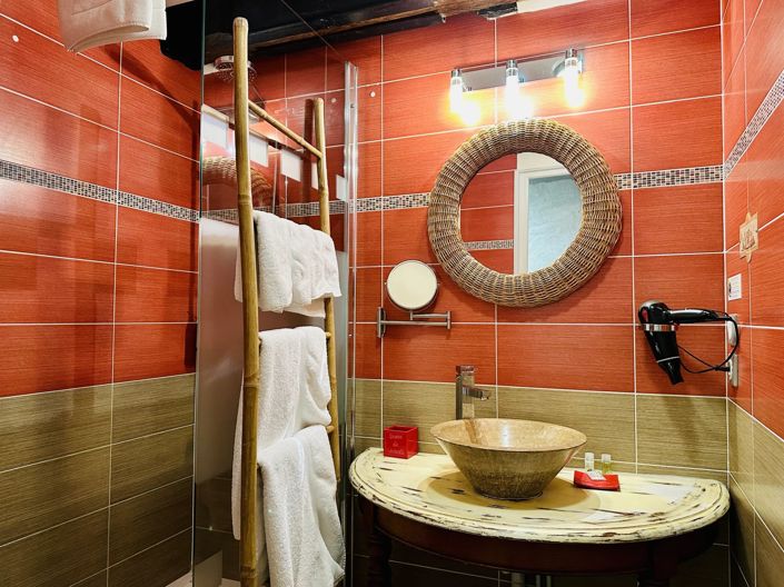 Image No.13-11 Bed House for sale