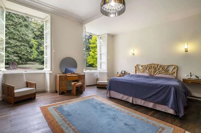 Image No.8-7 Bed House for sale