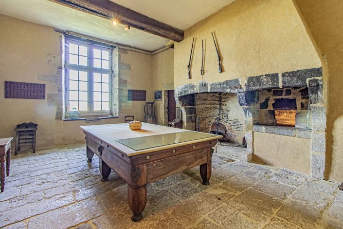 Image No.12-11 Bed House for sale