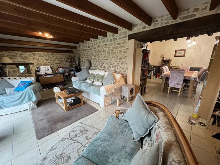 Image No.10-3 Bed House for sale