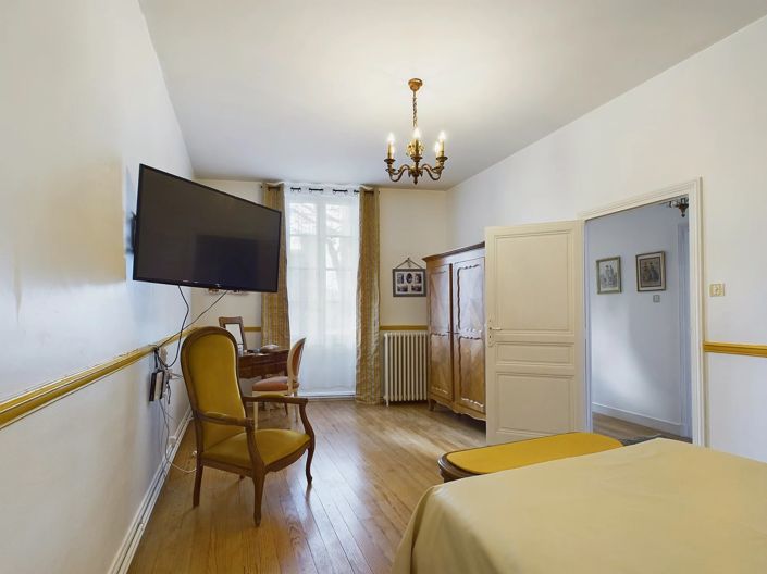 Image No.11-4 Bed House for sale