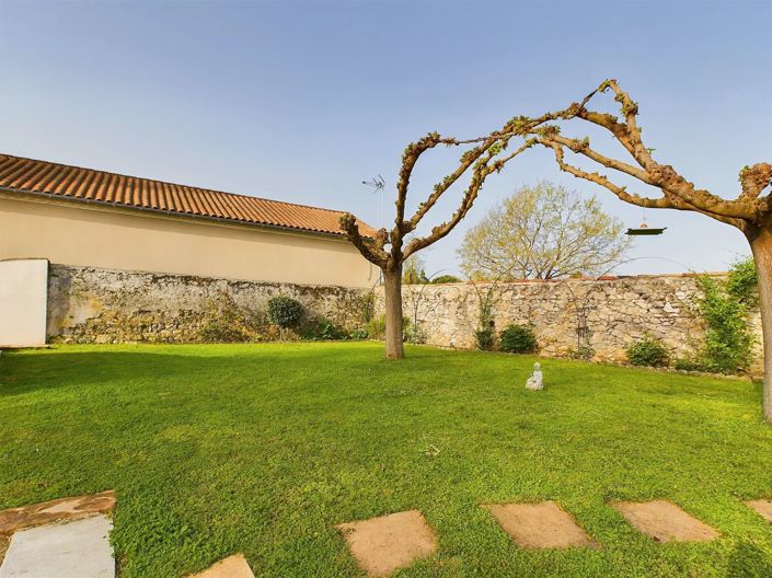 Image No.15-4 Bed House for sale