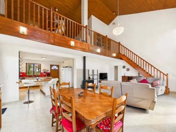 db9346db9c2b14d0d3f1ab75cf5584924d2b138751192