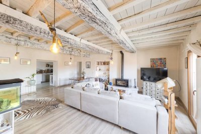 bc2e4758ef033233203bbef6ec2f06a3169fedd0db192