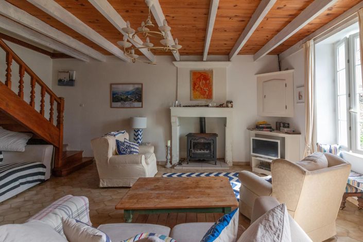 Image No.3-4 Bed House for sale