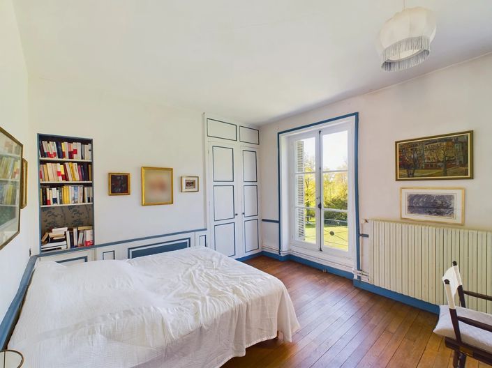 Image No.9-10 Bed House for sale