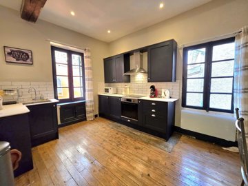 ca9db396f2172336f91b243ebd54275310c7db63ad400