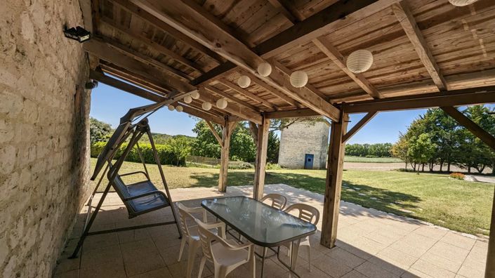 Image No.14-6 Bed Farmhouse for sale