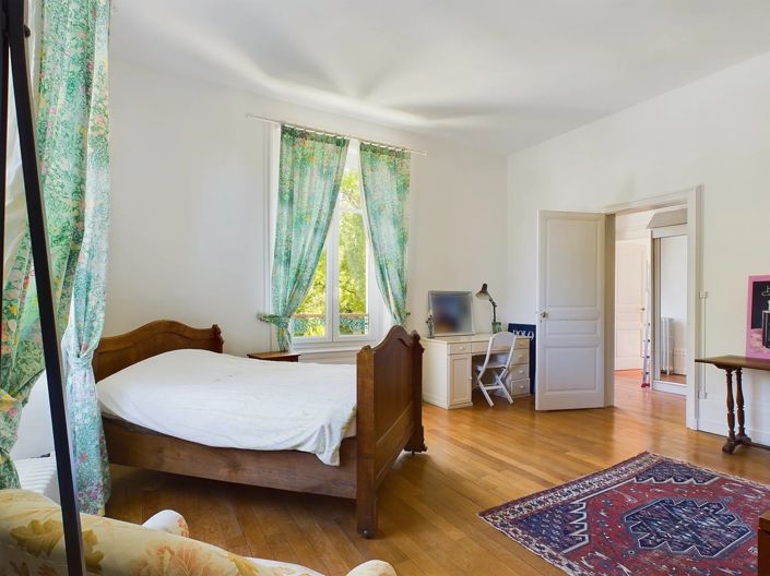 Image No.12-6 Bed House for sale