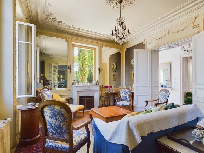 Image No.9-6 Bed House for sale