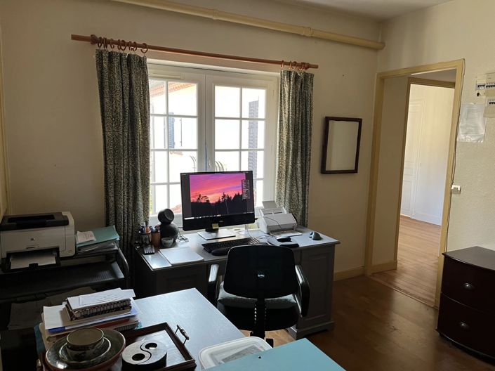 Image No.11-8 Bed House for sale