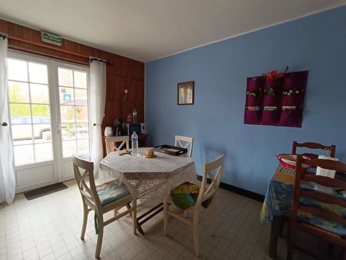 Image No.5-7 Bed House for sale