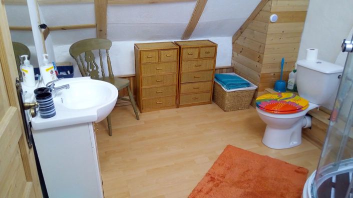 Image No.10-4 Bed House for sale