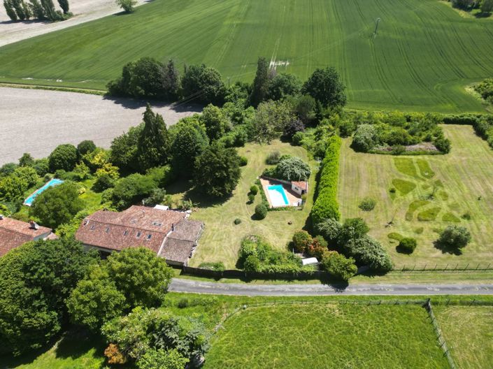 Image No.15-Ferme de 3 chambres à vendre à Chalais