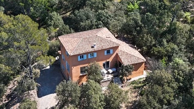 Image No.3-4 Bed House for sale