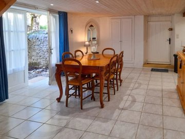 5e6491ce94c19fb8419d4dd2cafaacb624ba4d55a1400